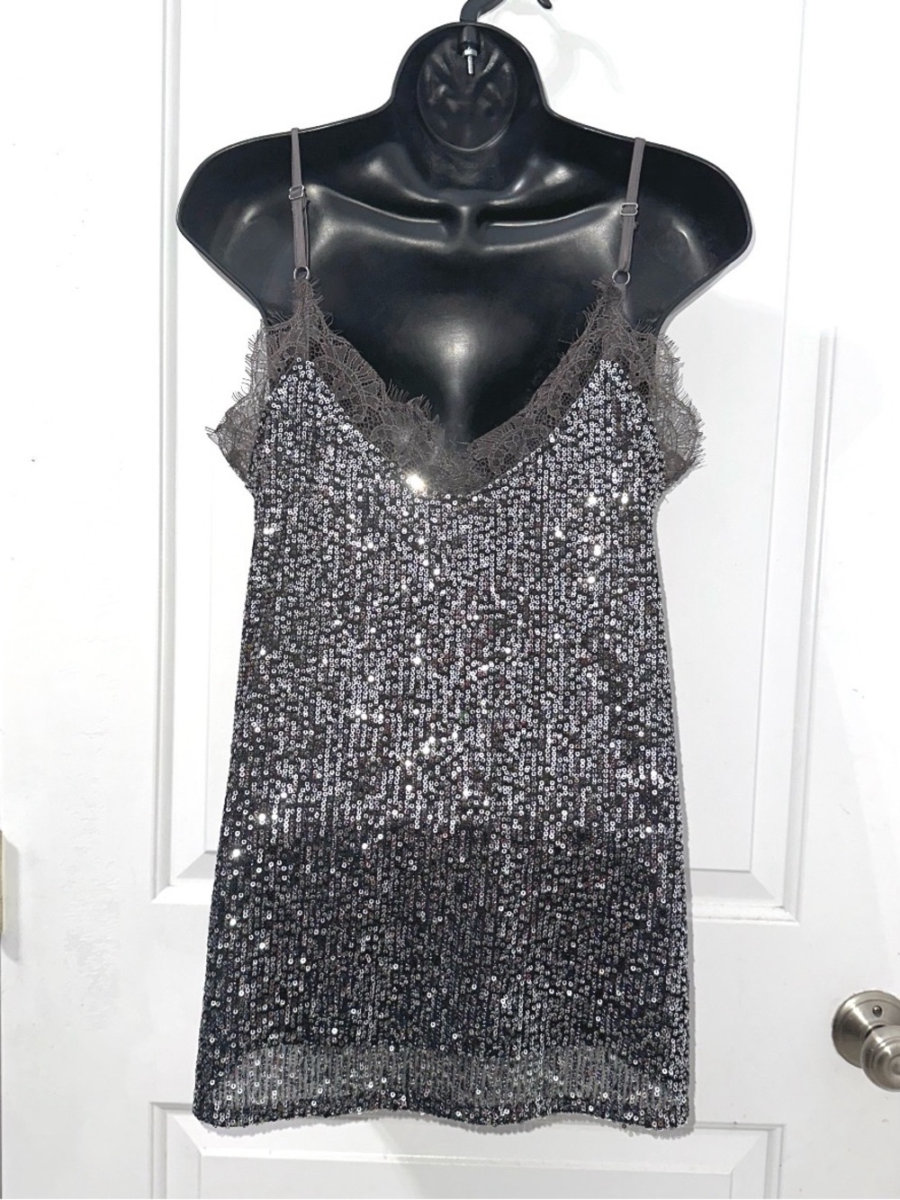 White Birch Grey Sequined Tank top with lace trim, size small - Picture 3 of 5